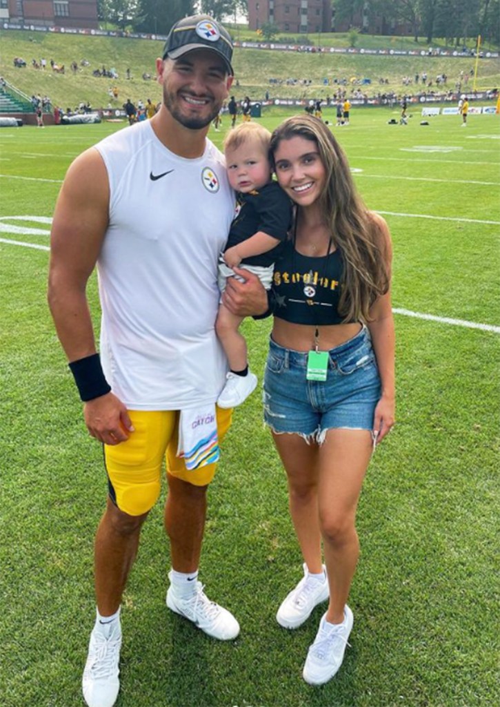 Mitch Trubisky and wife Hillary with their son, Hudson, at Steelers practice.