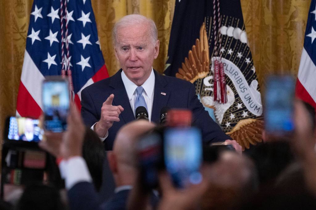 The White House was warned that invites to President Biden's Ramadan reception could be declined because of his support of Israel of Israel’s war against Hamas. 