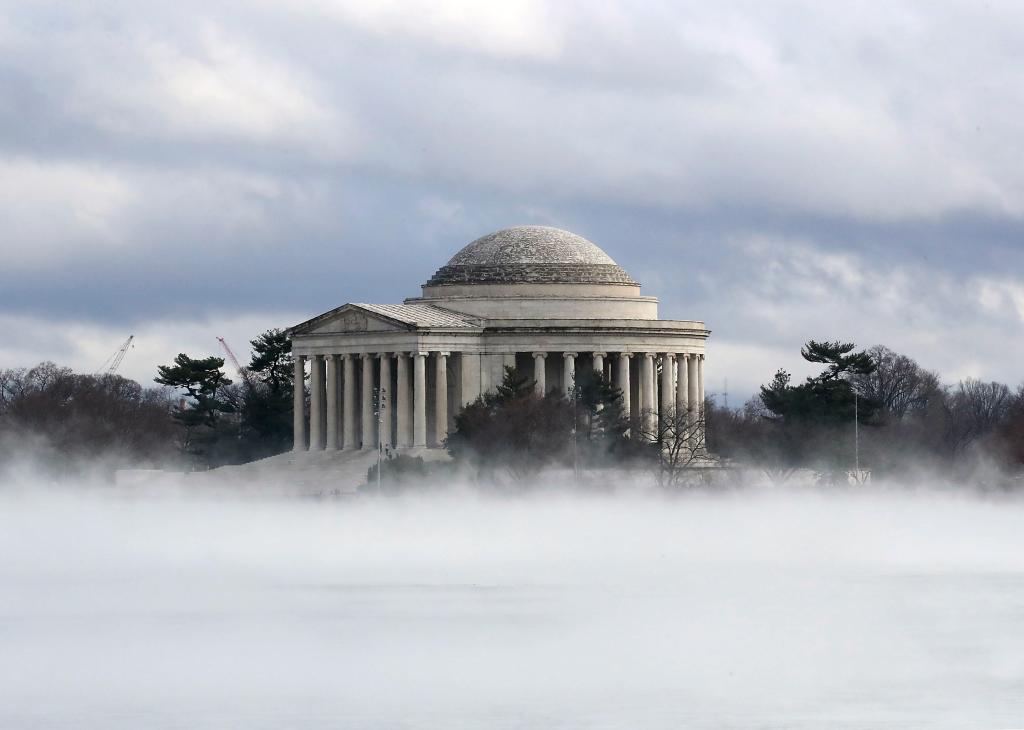 A nuclear attack on the Pentagon would see nearby landmarks like Jefferson Memorial to be completely obliterated in a matter of moments.