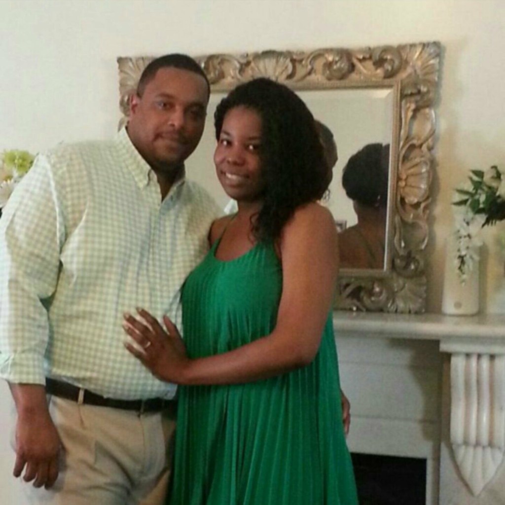 Derek Bizzell, left, and his wife, Shaunda