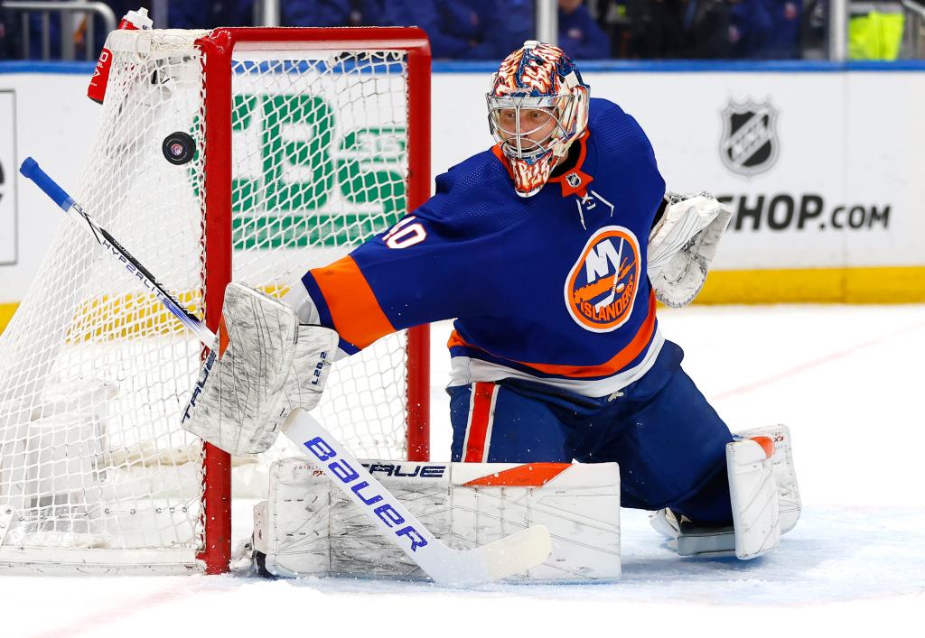 New York Islanders goaltender Semyon Varlamov