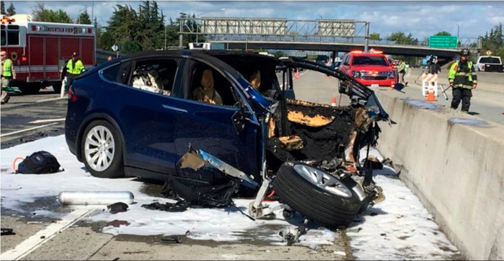 Highway accident in March 2018 near San Francisco that killed Apple engineer Walter Huang. 