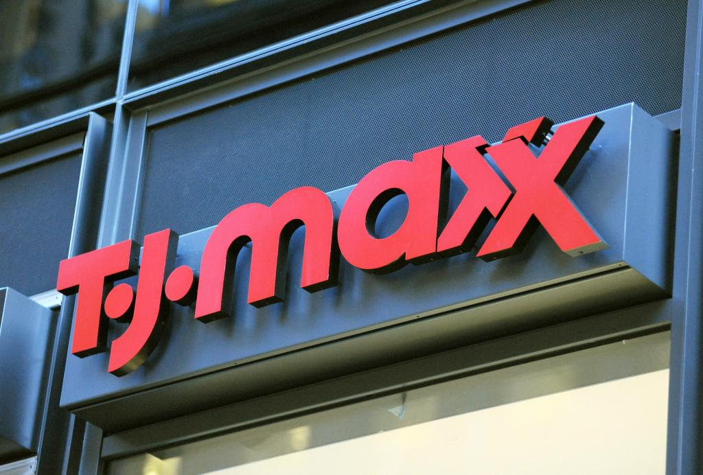 While Putnam said she wasn't desperate for the TJ Maxx job, she still felt shaded by the store.