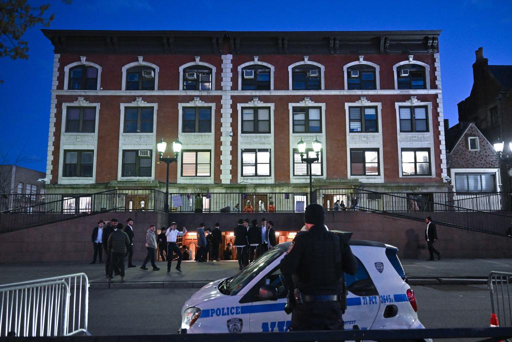 Police outside Chabad-Lubavitch World Headquarters in Crown Heights.