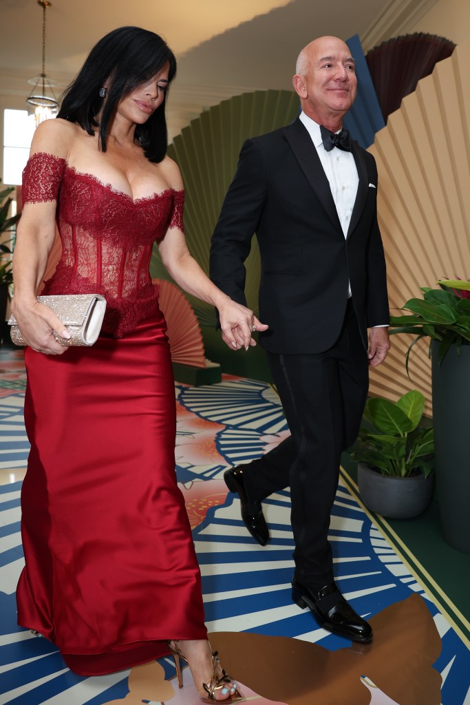 Jeff Bezos and his fiancee Lauren Sanchez arriving at the White House for a state dinner, hosted by President and first lady Biden.