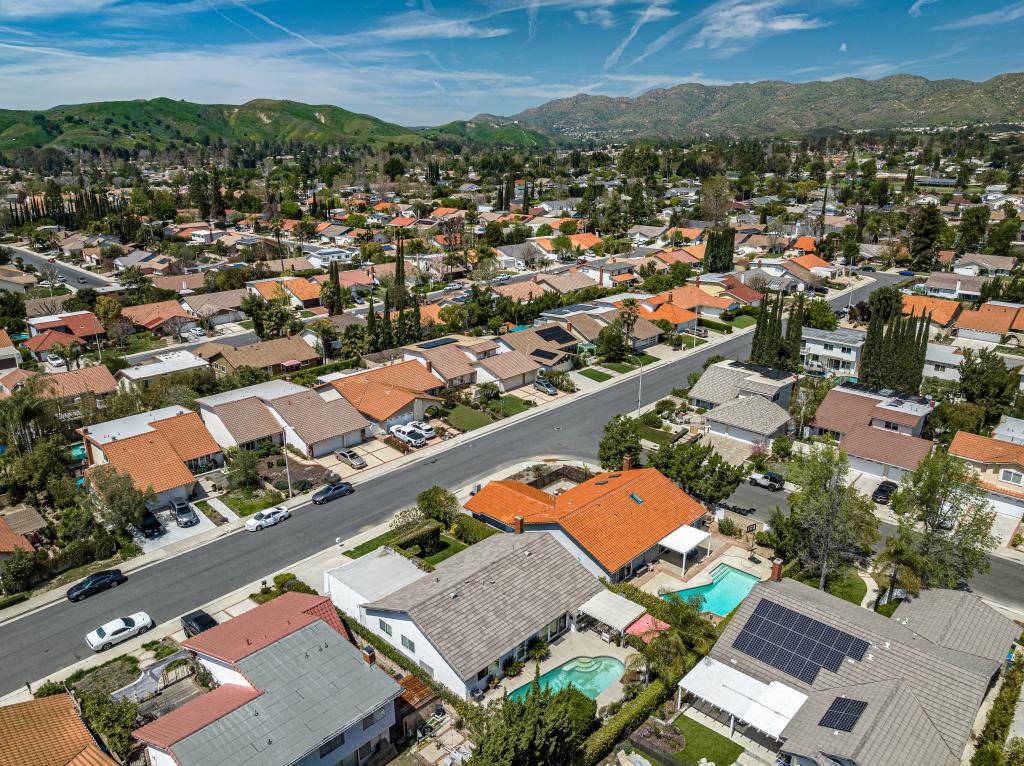 Aerial view of a suburban Southern California neighborhood.