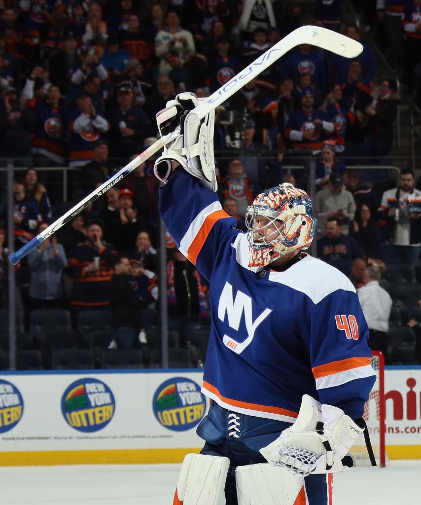 Semyon Varlamov celebrates after the Islanders' win.