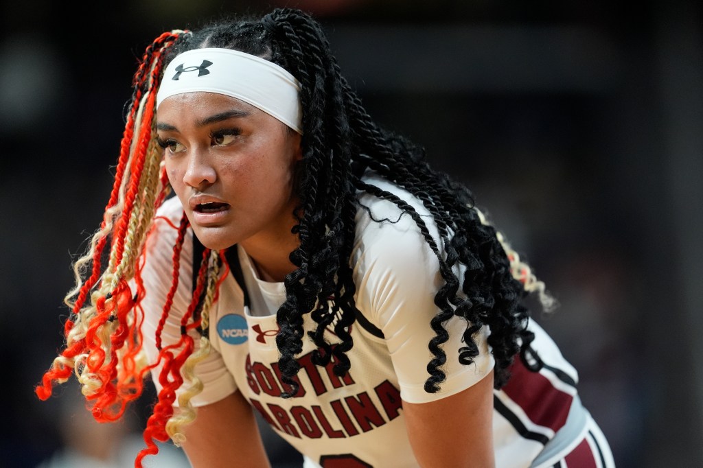 Te-Hina Paopao, a South Carolina guard, sits second nationally for 3-point percentage (46.3). 