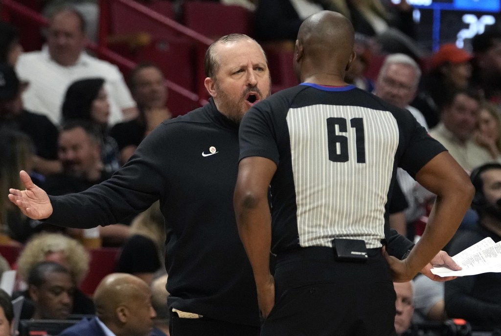 Knicks coach Tom Thibodeau argues with an official during a game earlier this season.