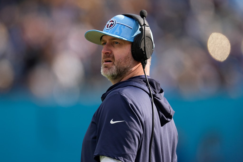 Shane Bowen worked with the Titans before joining the Giants as their defensive coordinator.