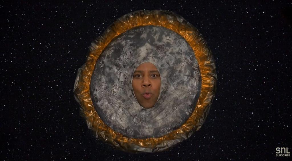 SNL veteran Kenan Thompson played the solar eclipse in the sketch.