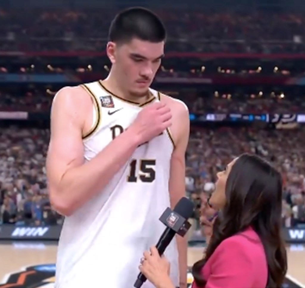 Tracy Wolfson speaks to Purdue's Zach Edey after the Boilermakers' Final Four win on April 6, 2024.