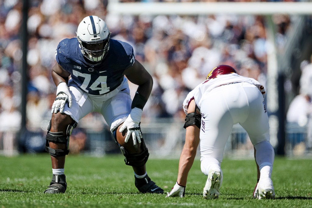 Olu Fashanu started 12 games for Penn State during the 2023 college football season.