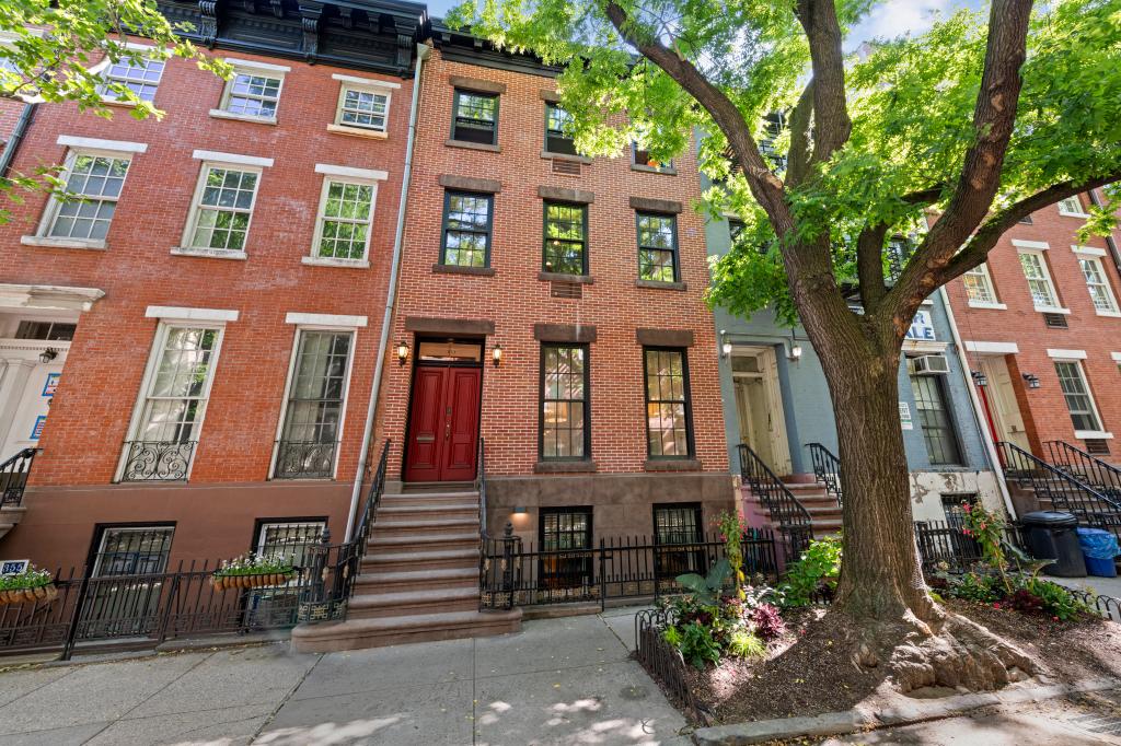 The four-story home is in a landmarked Chelsea district.