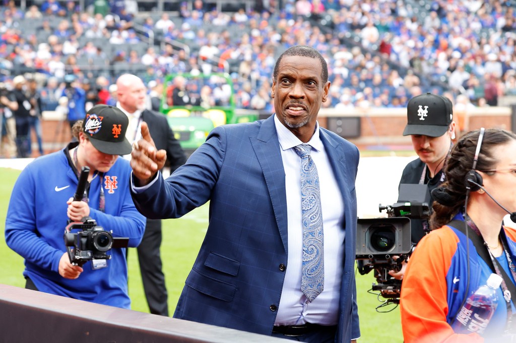 Dwight Gooden's No. 16 was retired by the Mets on Sunday.