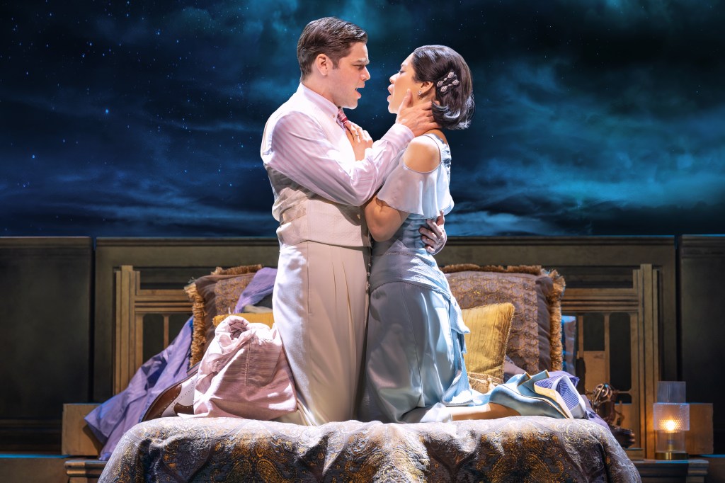 Jeremy Jordan and Eva Noblezada singing.