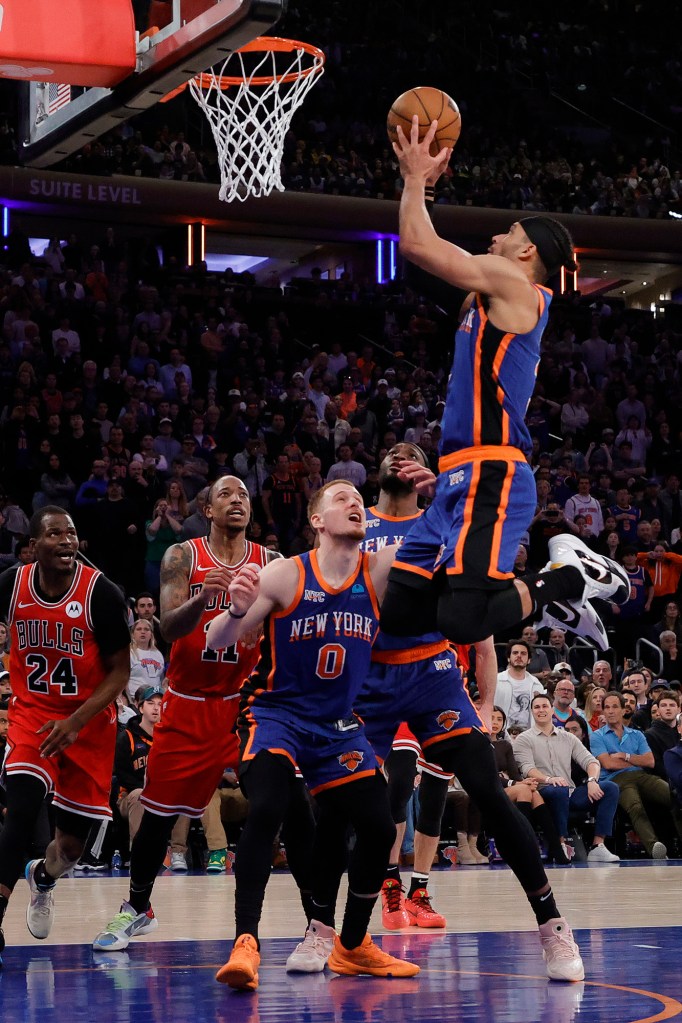 Josh Hart attempts a shot for the Knicks during their win against the Bulls on Sunday.