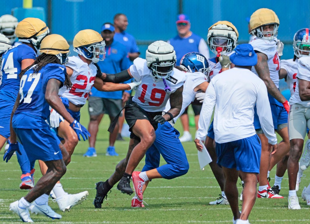 New York Giants linebacker Isaiah Simmons #19, during practice at the New York Giants training facility