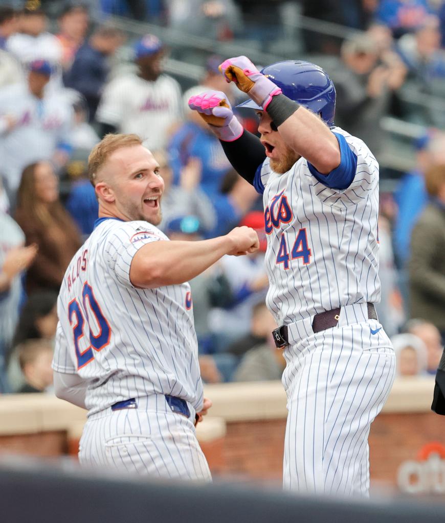 Mets center fielder Harrison Bader (r.) celebrates his home run with Pete Alonso (l.) on Wednesday.