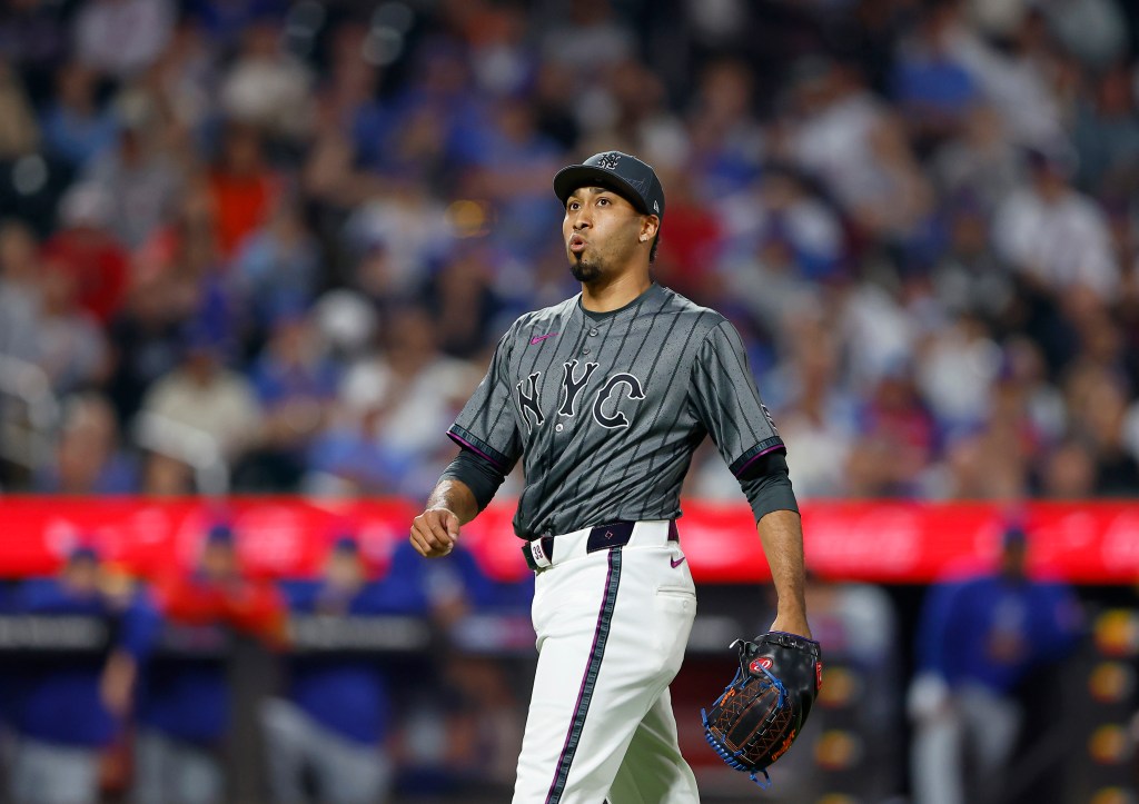 Edwin Diaz reacts during the Mets' loss to the Cubs on April 29, 2024. 