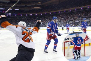 The Rangers fell to the Flyers on Thursday for their second consecutive loss.