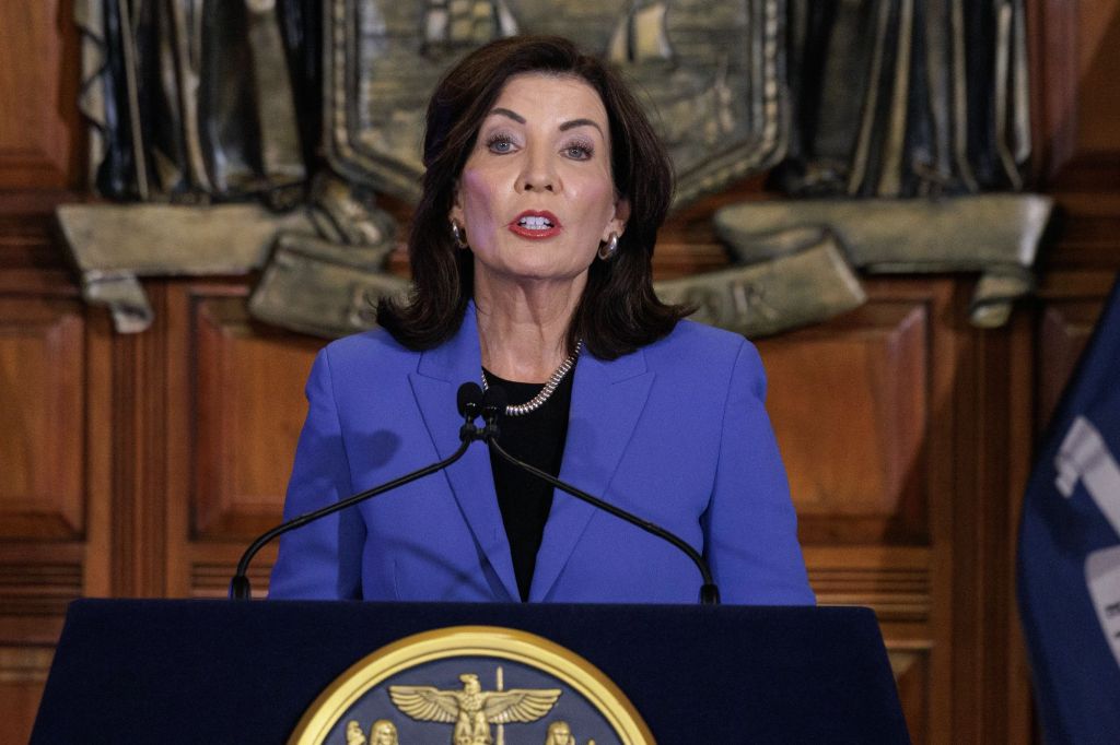 Gov. Kathy Hochul won support from state lawmakers to create a new group to replace the Waterfront Commission of New York Harbor.
