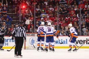 islanders devils clinch playoff spot