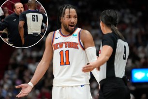 It was a rough night for Jalen Brunson, Tom Thibodeau (inset) and the Knicks.