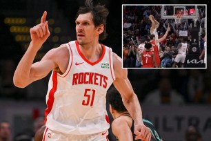 Boban Marjanović misses foul shots to give fans free chicken