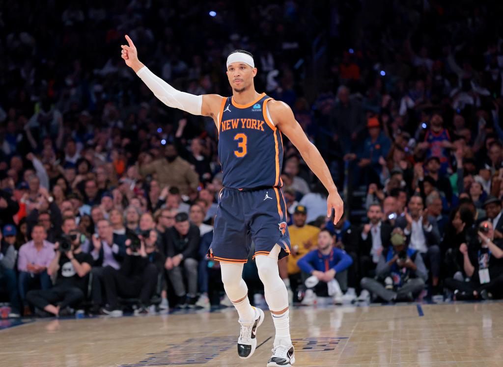 Knicks guard Josh Hart #3 reacts after hitting a shot during the second quarter.