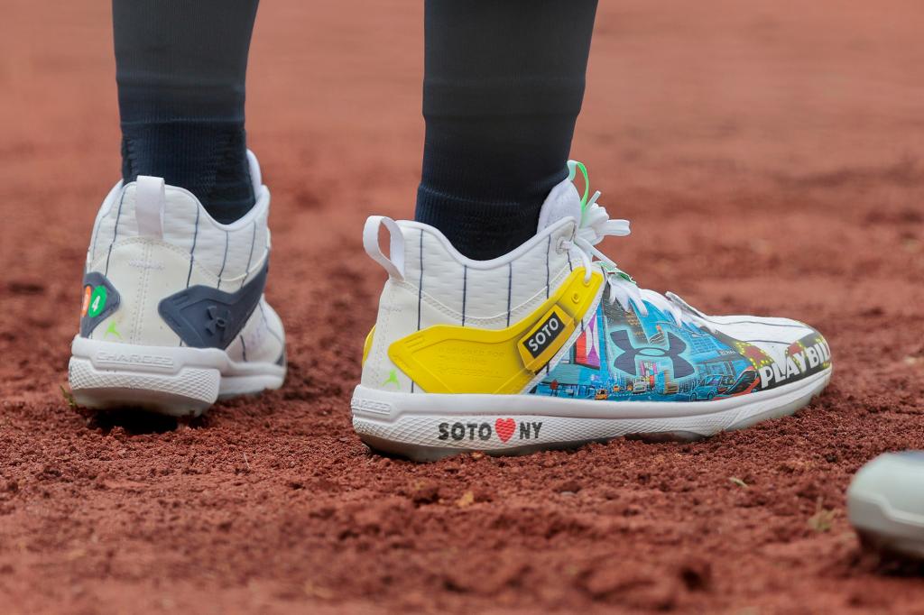 Juan Soto's Yankees cleats Friday featured references to New York City.