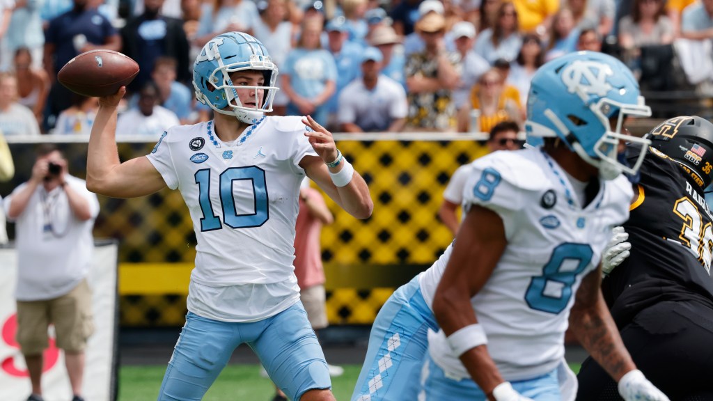 North Carolina quarterback Drake Maye (10) throws a pass