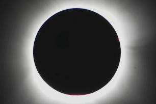 Timelapse shows total solar eclipse, Little Rock, Arkansas