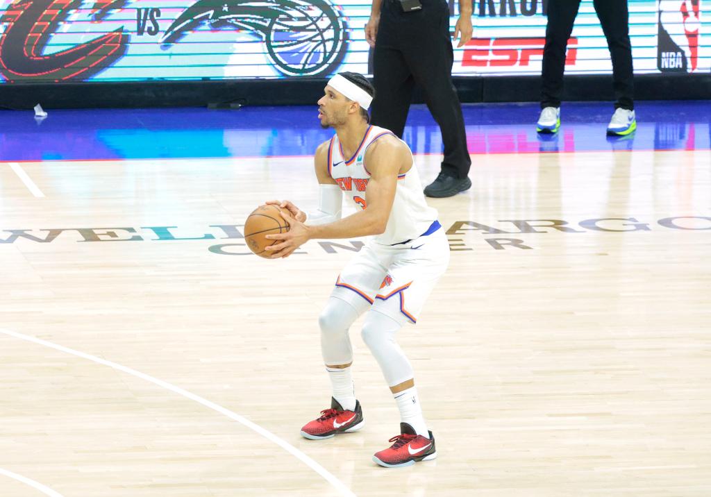 Josh Hart took the 3-pointer when he had the chance.