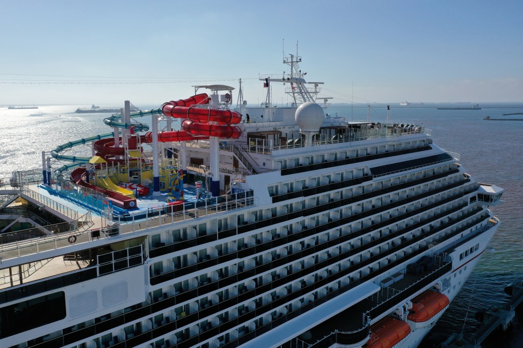 A Carnival customer service representative told her that she had canceled her $12,000 reservation for the ship's largest room -- the Excel Presidential Suite -- through the online system. 