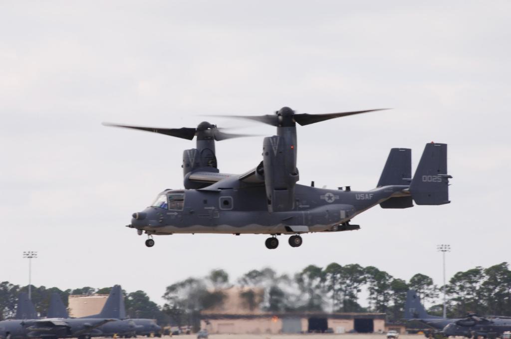 A U.S. Air Force CV-22 Osprey flies around Hurlburt Field, Florida during an unveiling ceremony on November 16, 2006. 