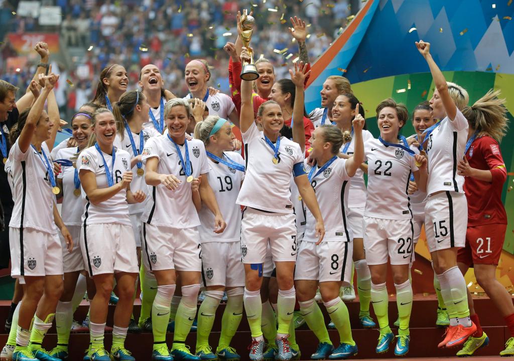 The U.S. Women's National Team celebrates in 2015.