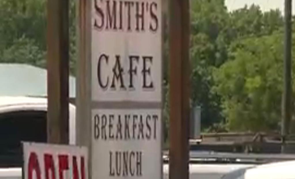 Smith's Cafe is located in Kinston, NC. Approximately 80 miles southeast of Raleigh.