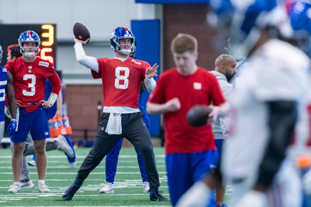 New York Giants quarterback Daniel Jones (8) throws during practice at the Quest Diagnostics Center, Thursday, May 23, 2024, in East Rutherford, NJ. 