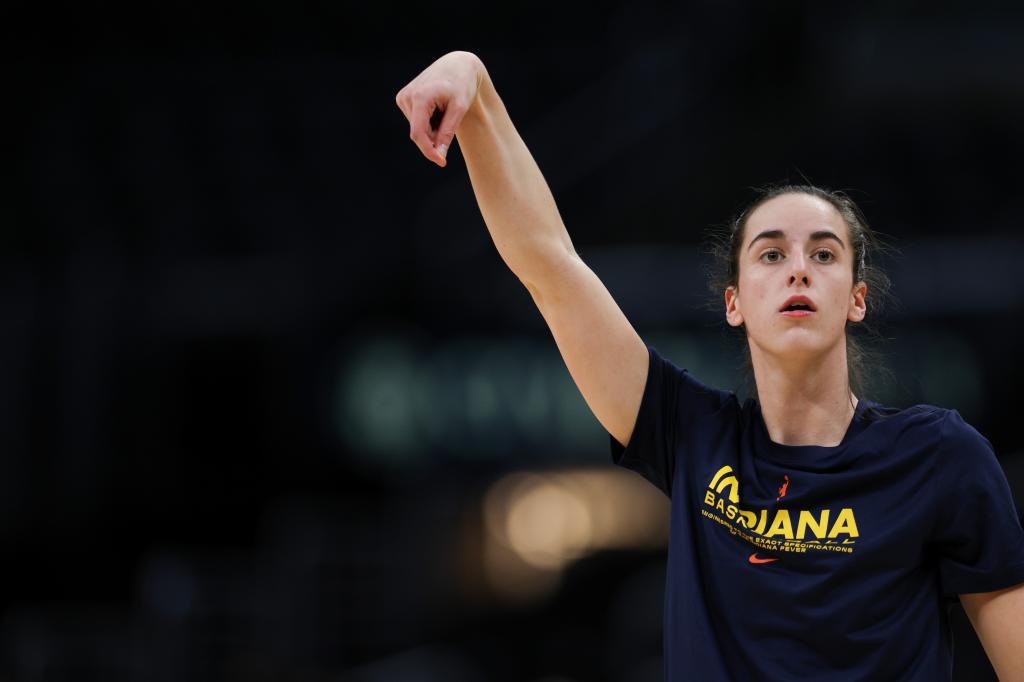 Caitlin Clark #22 of the Indiana Fever warms up prior to in the game against the Los Angeles Sparks at Crypto.com Arena on May 24, 2024 in Los Angeles, California.