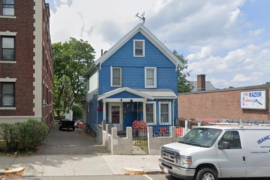 A four bedroom, two bathroom home at 4343 Washington St, that spans 2,000 square feet has listed for $925,000. 