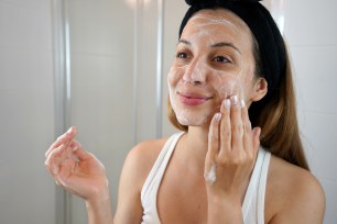 A woman swears by beef tallow for moisturized and glowing skin.