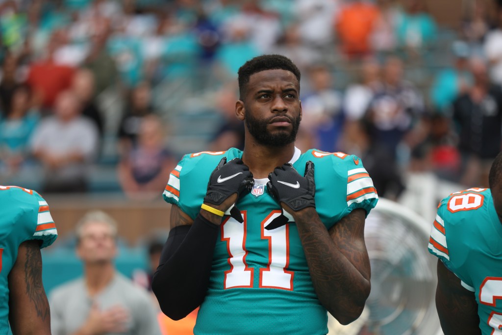 DeVante Parker announced his retirement on Monday only just before his career with the Eagles started.