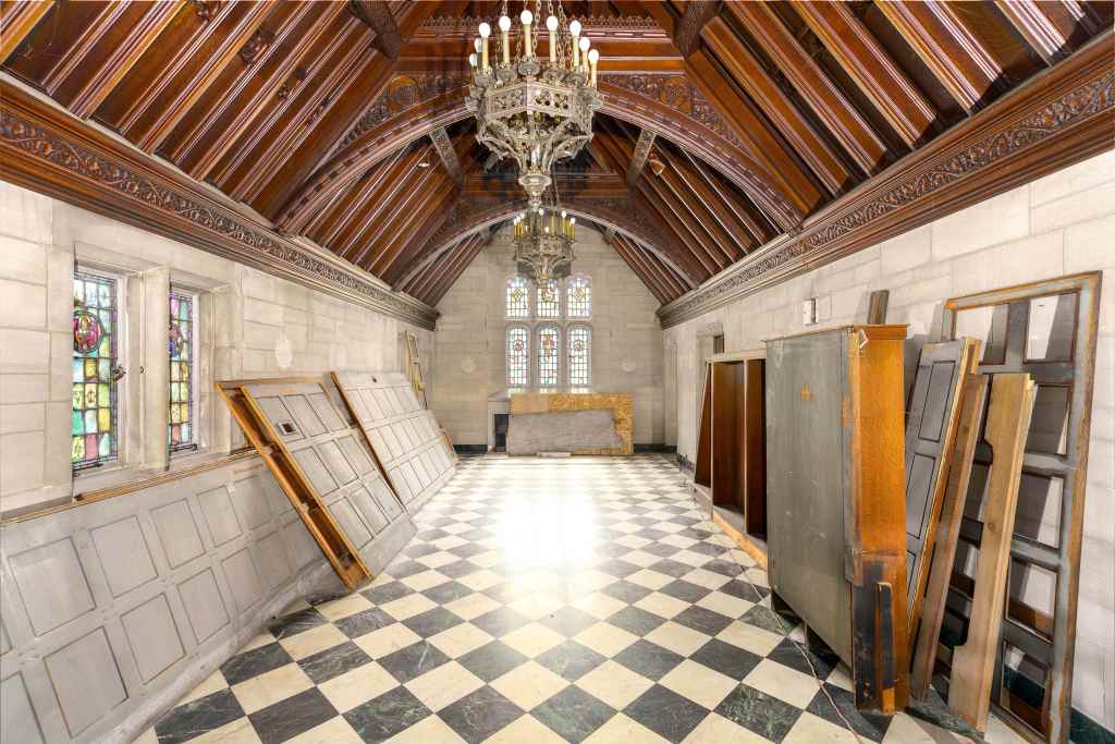 detroit bishop mansion auction