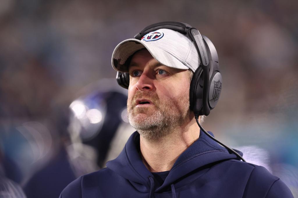 Defensive coordinator Shane Bowen of the Tennessee Titans stands on the sideline against the Jacksonville Jaguars during the game at TIAA Bank Field on Saturday, January 7, 2023 in Jacksonville, Florida. 