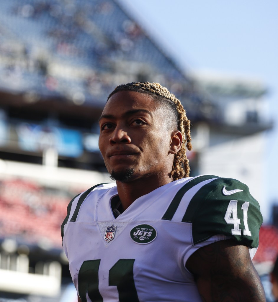 Buster Skrine #41 of the New York Jets walks off the field before kickoff against the Tennessee Titans at Nissan Stadium on December 2, 2018 in Nashville, Tennessee. 