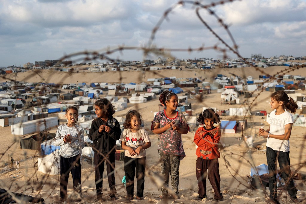 Palestinian children in Rafah