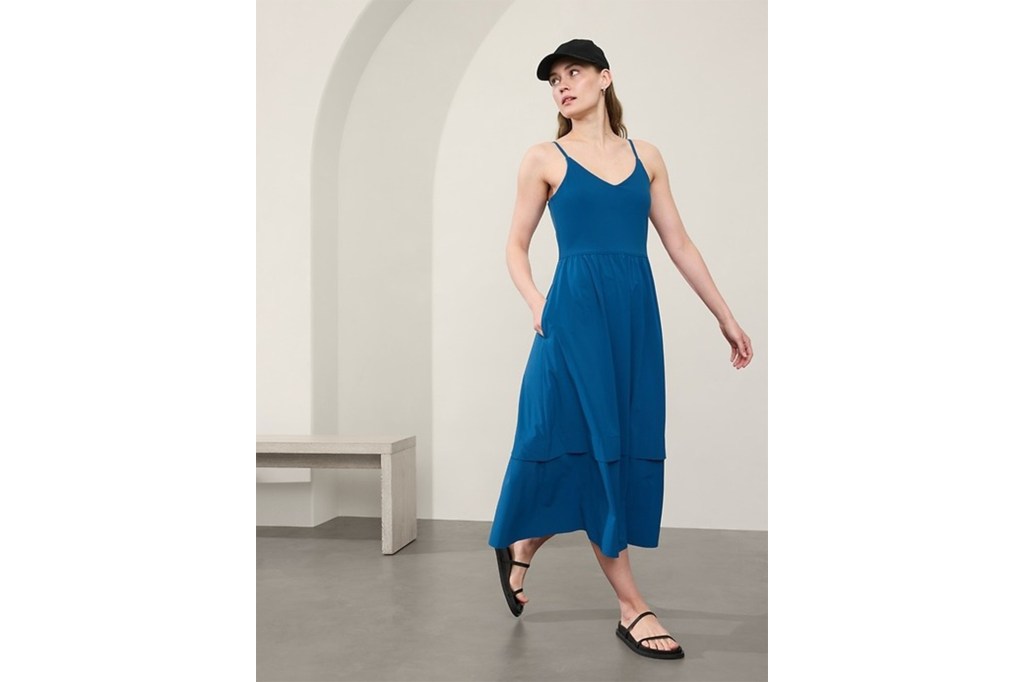 ELATION V-NECK HYBRID DRESS