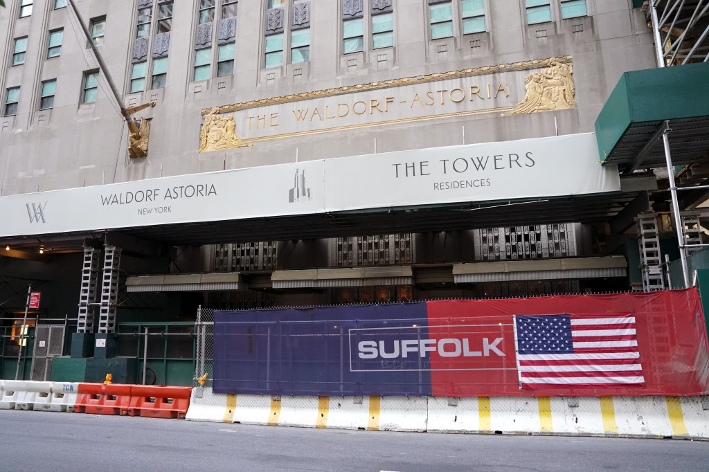 The hotel will shrink to 375 rooms from the original 1,400, to make room for luxury condos.