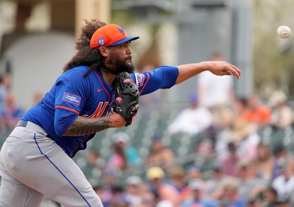New York Mets starting pitcher Sean Manaea throws during the first inning of a spring training baseball game against the Miami Marlins Saturday, March 2, 2024, in Jupiter, Fla. 